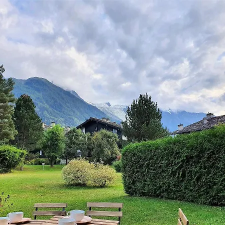 Apartment Vue Mont Blanc Avec Jardin